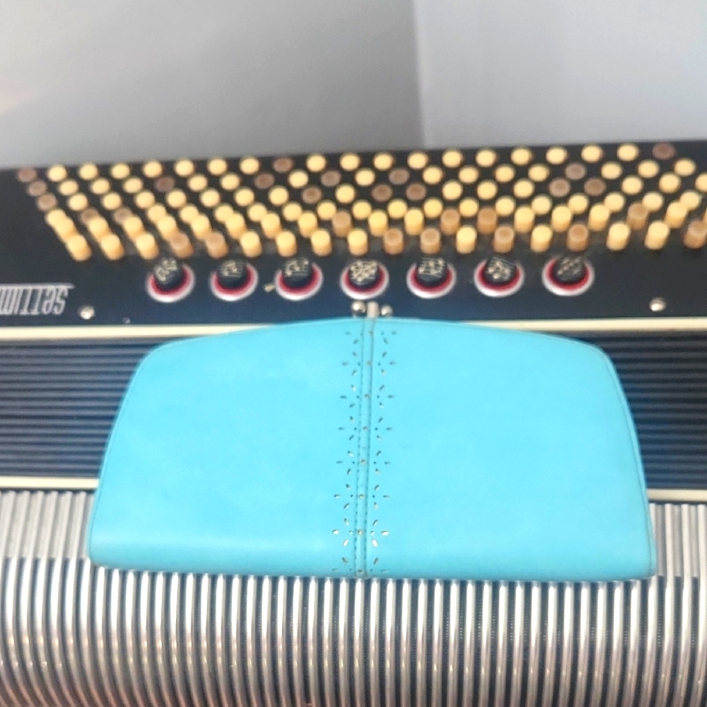 BEAUTIFUL VINTAGE BARONET TURQUOISE BLUE LEATHER WALLET
